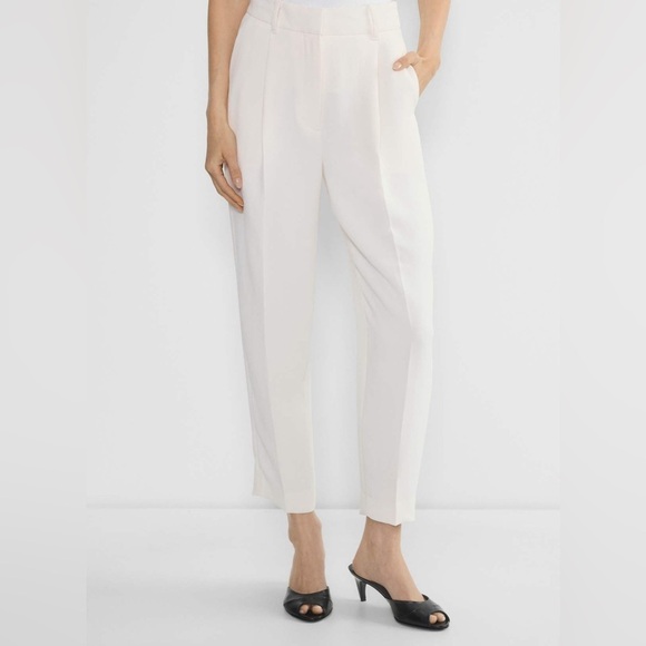Aritzia Wilfred Clover Carrot Pant - Size 6 - White Birch - Picture 3 of 12